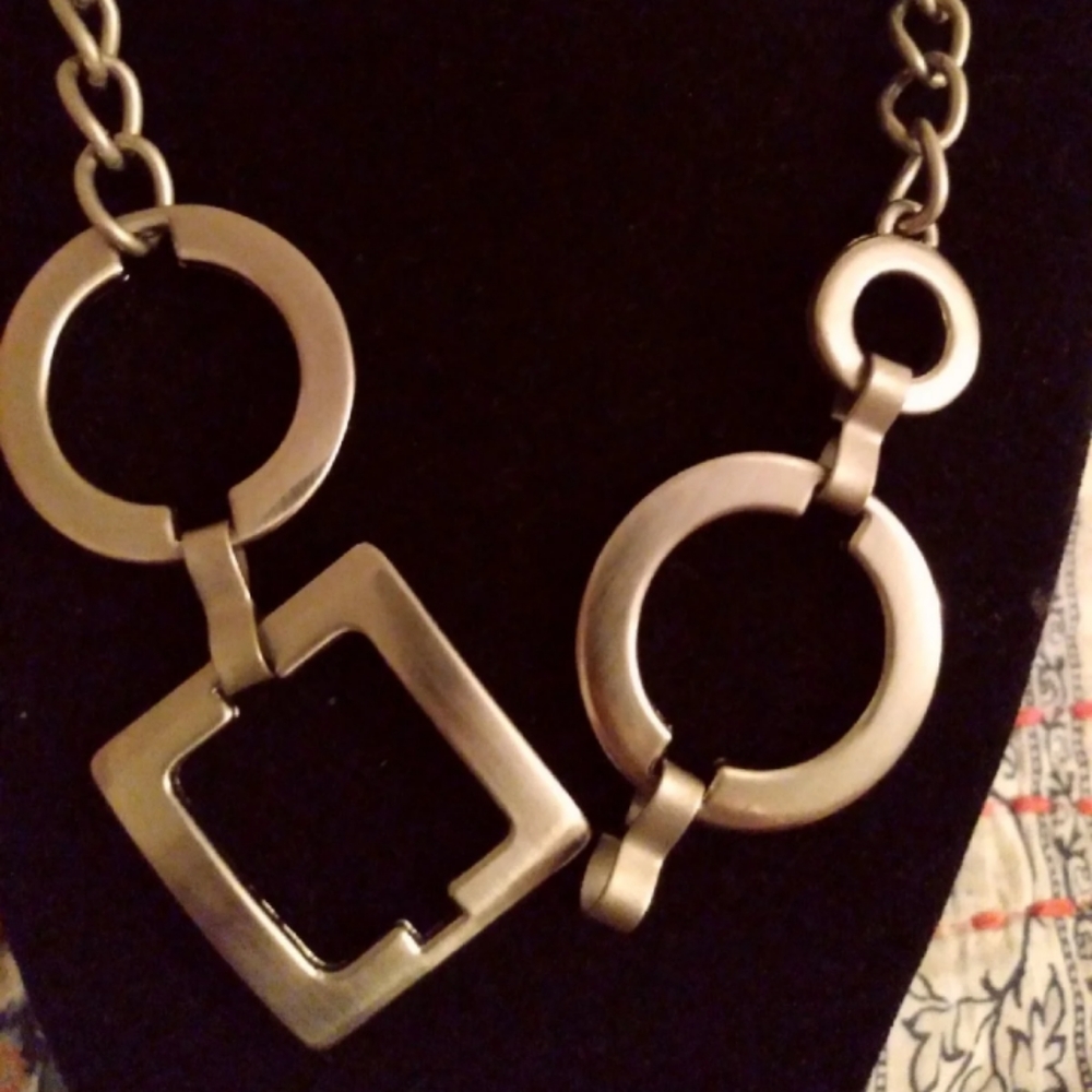 Vintage 16" choker